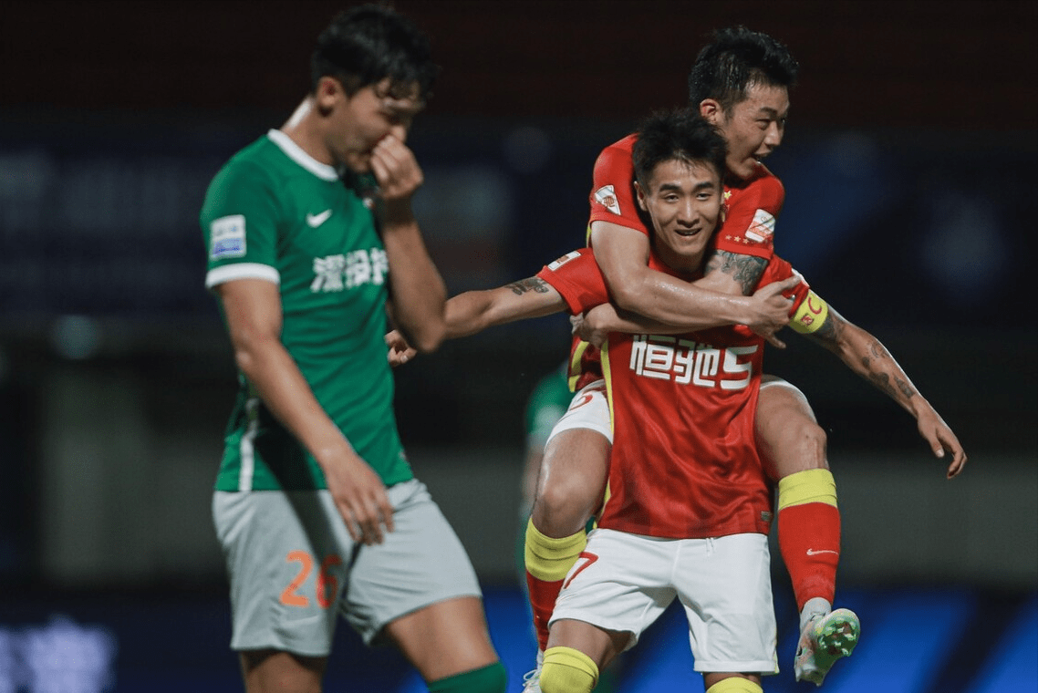 包含托利逼平尼姆，保级之路并不轻松的词条