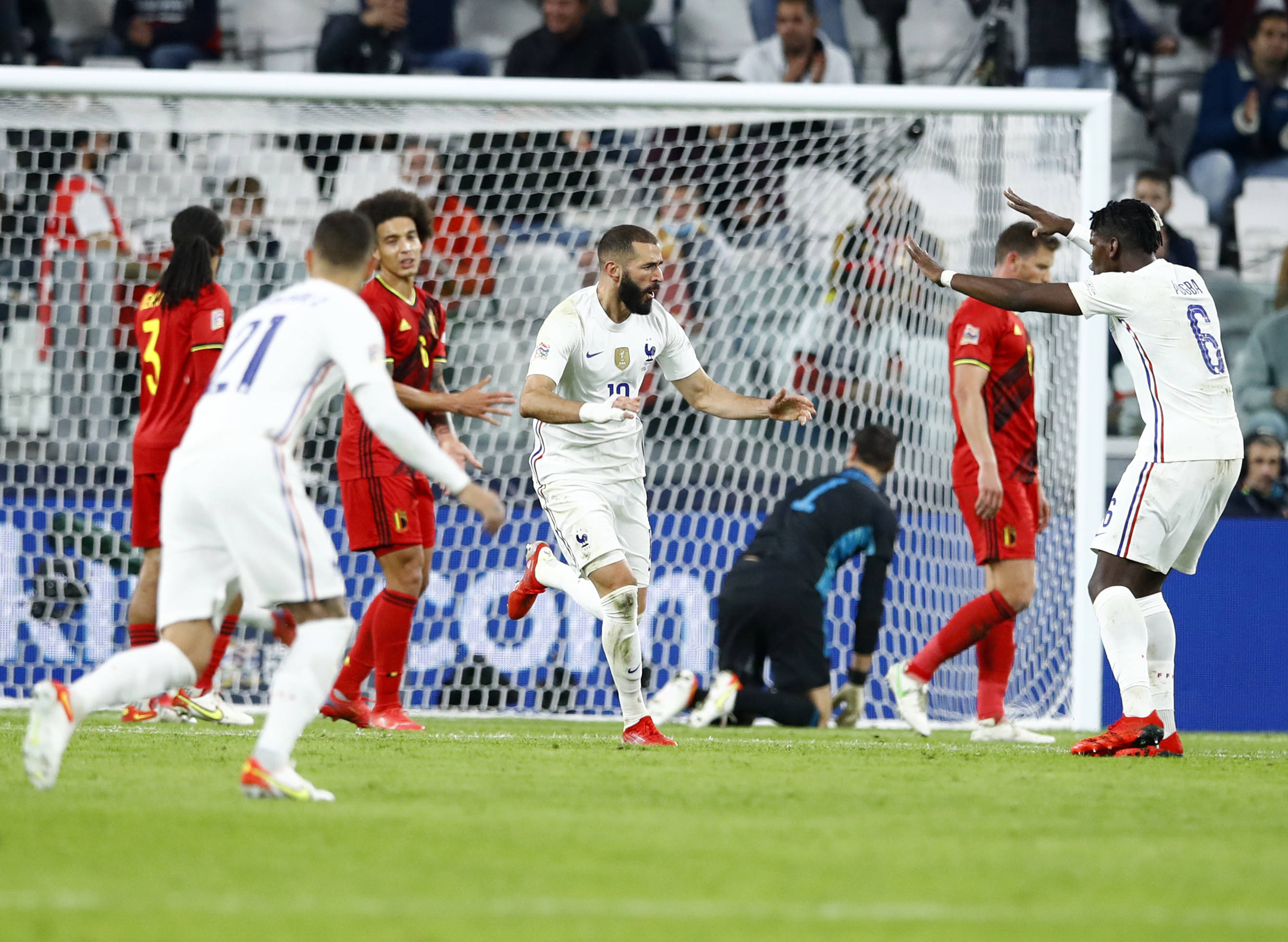 皇冠体育登录-包含欧国联精彩瞬间重温，经典比赛场景回顾的词条